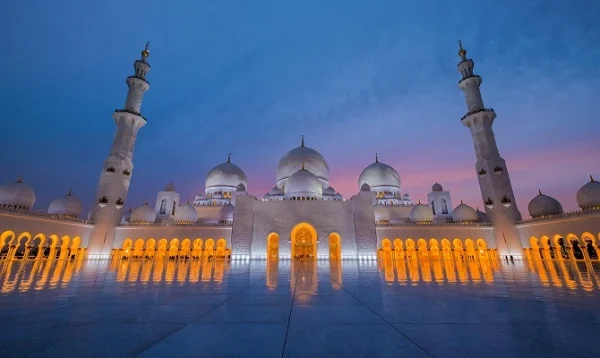 Private Abu Dhabi City Tour with SZ Grand Mosque