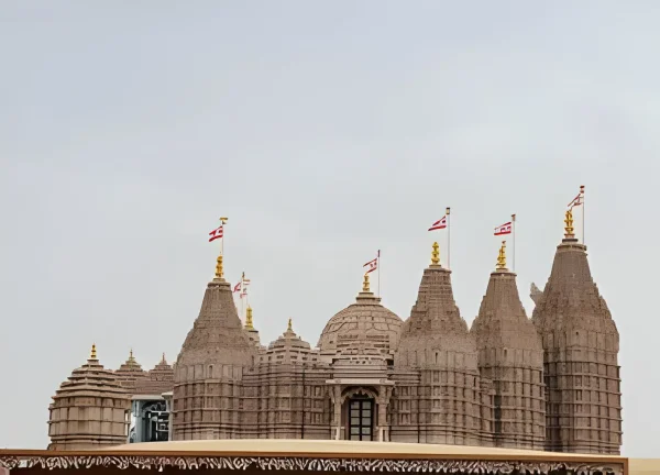 Private Tour in Abu Dhabi City with BAPS Temple